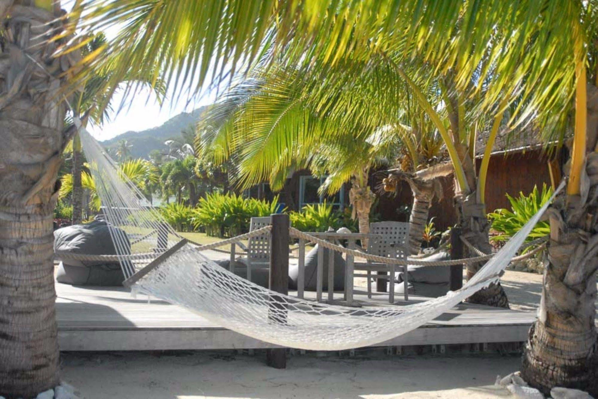 Magic Reef Bungalows Раротонга Екстер'єр фото